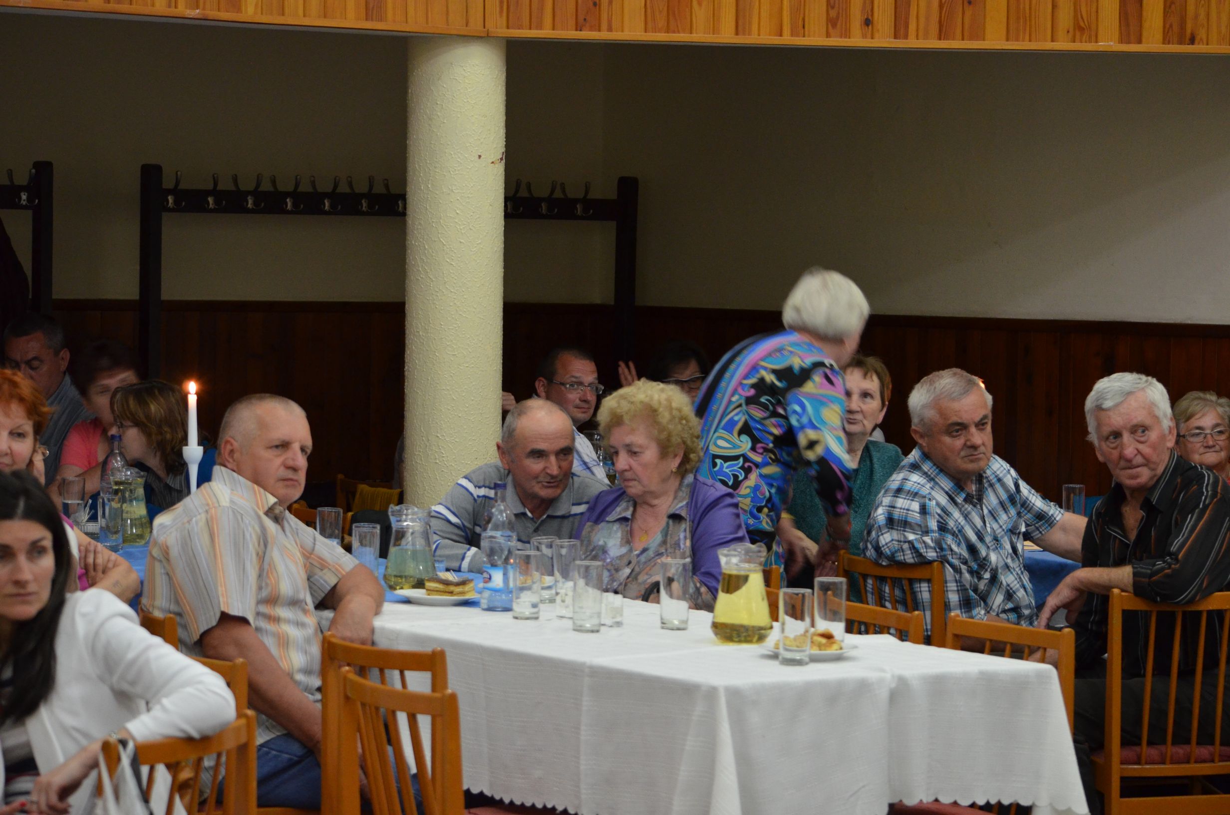 Sledujeme záznam z oslavy 50. výr. osídlenia Hrušova