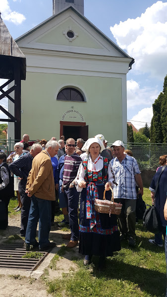 Vychádzame z kostola...